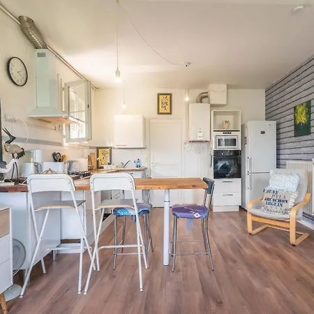 La Petite Maison De Holiday home