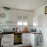 La Petite Maison De 펜션 *