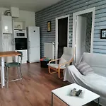 La Petite Maison De * 로양