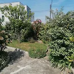 La Petite Maison De * 로양