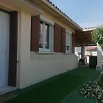 La Petite Maison De * 로양